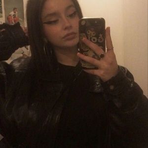 Meet your Posher, Diana